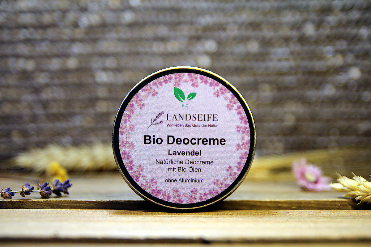 Naturseifen Set für Lavendelliebhaber 7-teilig - 5 x Bio Naturkosmetik + Seifensäckchen & Luffascheibe